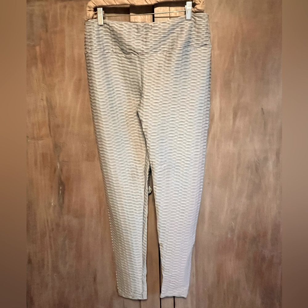 ENERGY FIT WEAR Honeycomb Compression Leggings Gray/ Silver Size XL